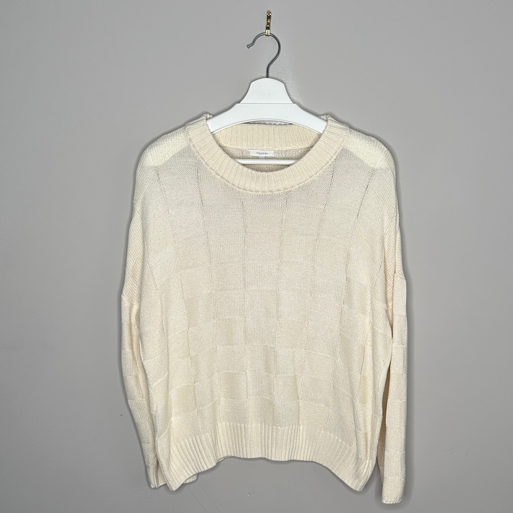 Maurice’s Cream Knit Long Sleeve Sweater